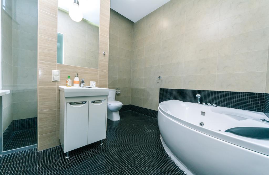 Kreschatik 21 With Terrace 2Br Kiev Extérieur photo